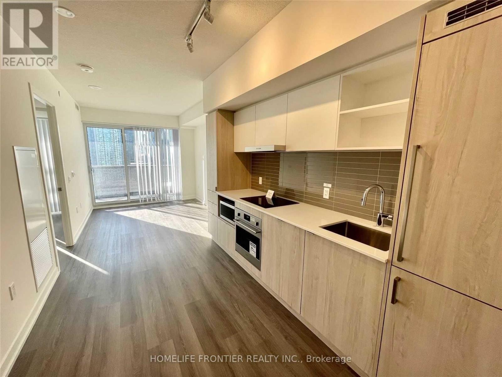 1812 - 138 Downes Street, Toronto, Ontario  M5E 0E4 - Photo 2 - C12548292