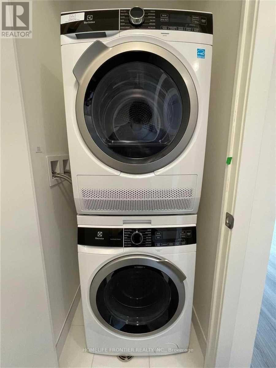 1812 - 138 Downes Street, Toronto, Ontario  M5E 0E4 - Photo 6 - C12548292