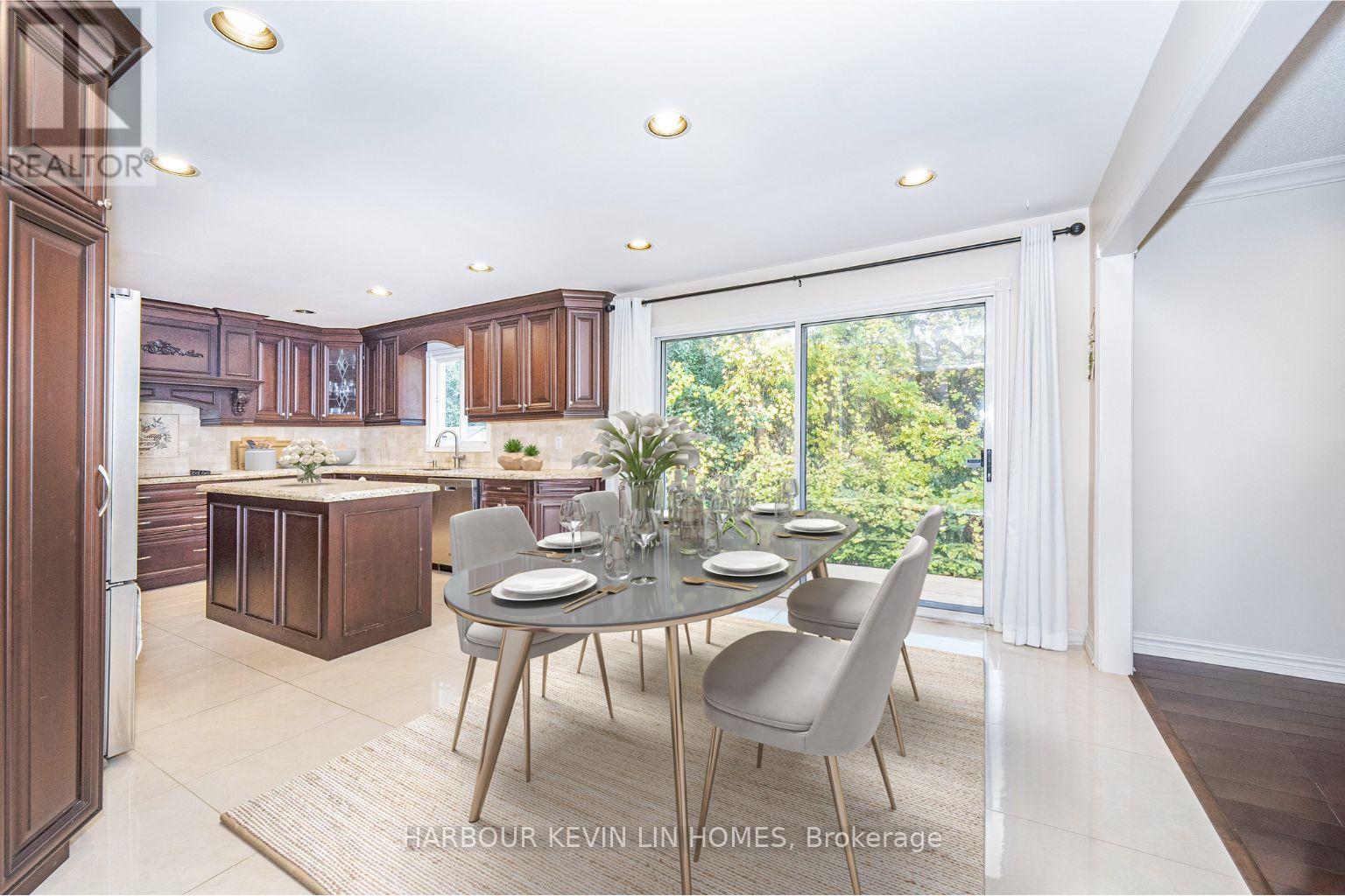 25 Pearl Gate Court, Richmond Hill, Ontario  L4B 2R2 - Photo 16 - N12472194