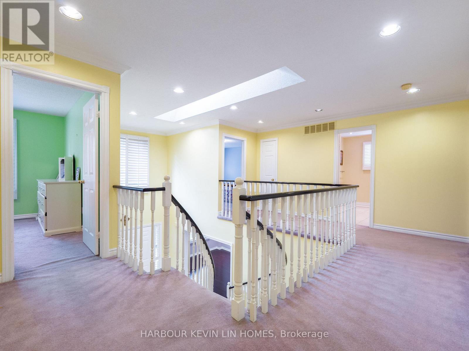 25 Pearl Gate Court, Richmond Hill, Ontario  L4B 2R2 - Photo 25 - N12472194