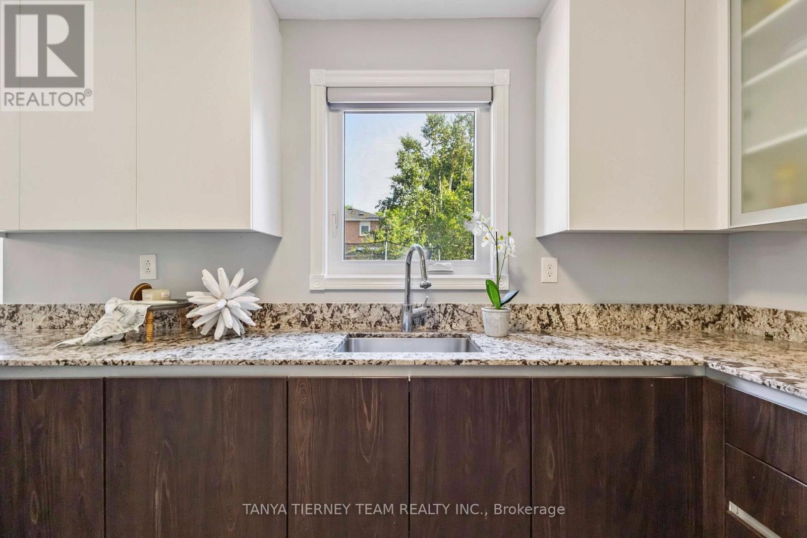 46 Foster Crescent, Whitby, Ontario  L1R 1B9 - Photo 16 - E12548248