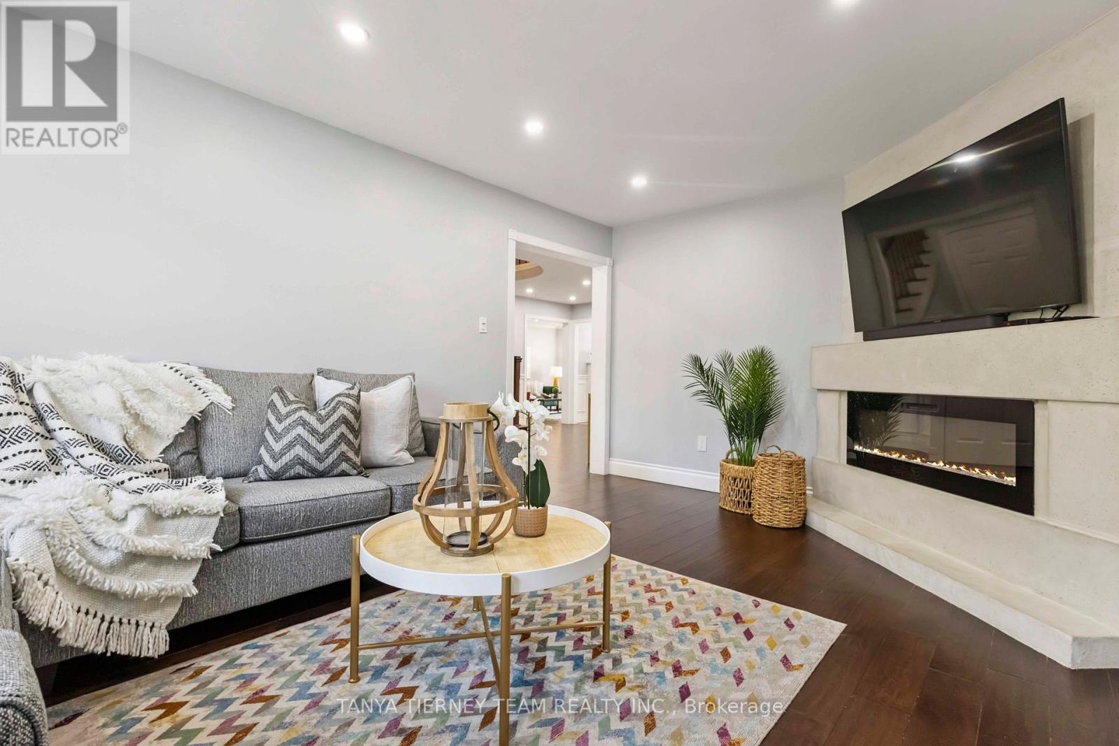 46 Foster Crescent, Whitby, Ontario  L1R 1B9 - Photo 8 - E12548248