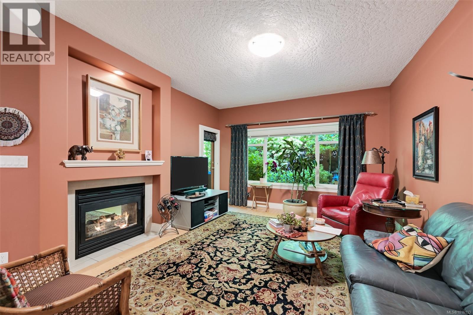 4 4522 Gordon Point Dr, Saanich, British Columbia  V8N 6L4 - Photo 48 - 1016133