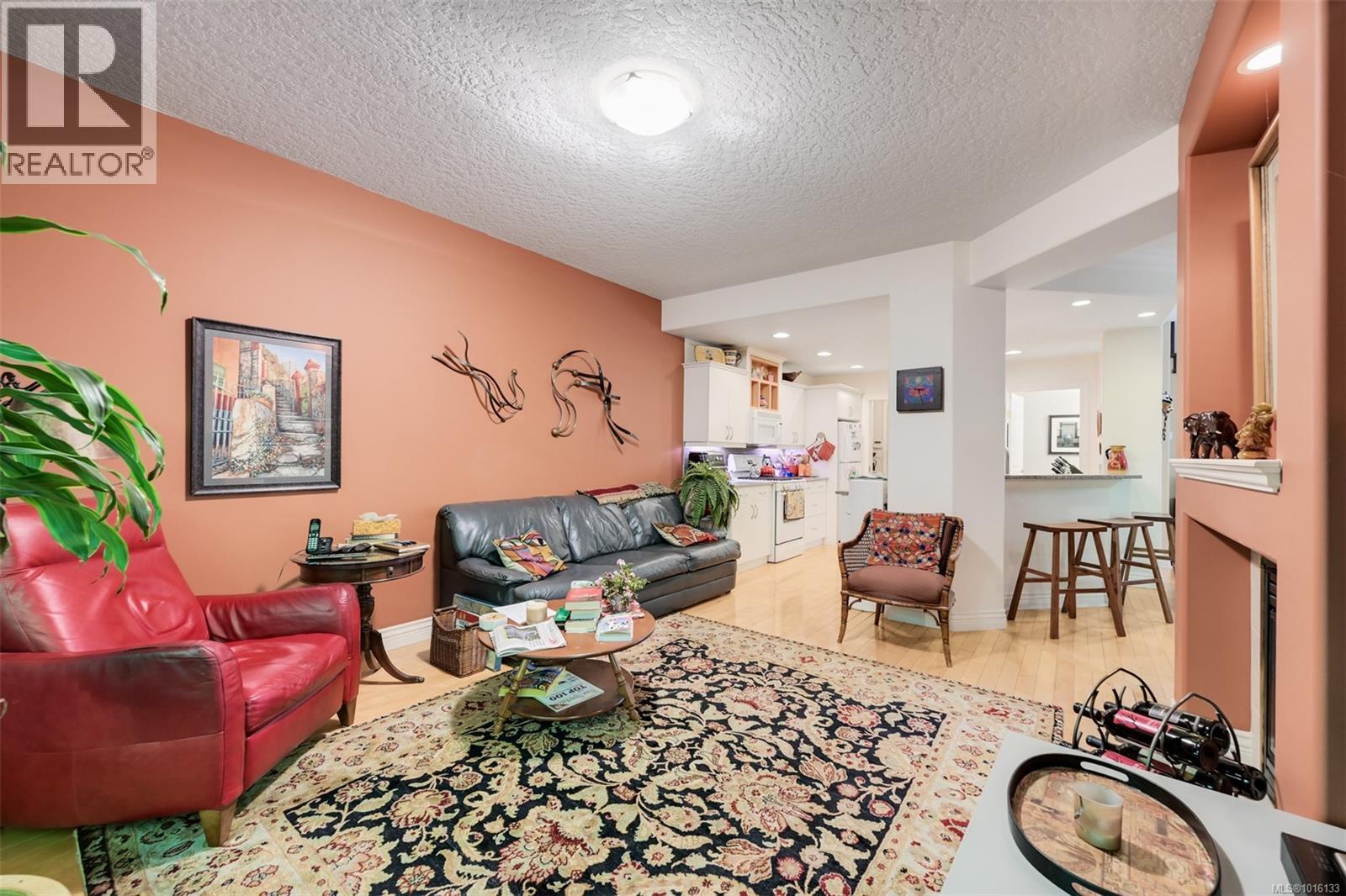 4 4522 Gordon Point Dr, Saanich, British Columbia  V8N 6L4 - Photo 42 - 1016133