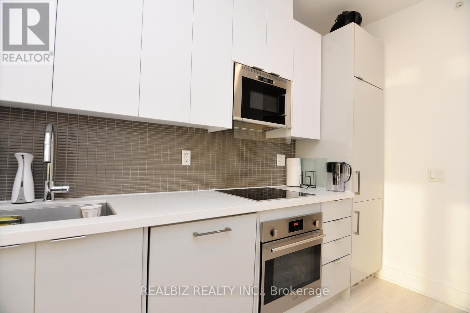 1605 - 2908 Highway 7 Road, Vaughan, Ontario  L4K 0K5 - Photo 20 - N12422194