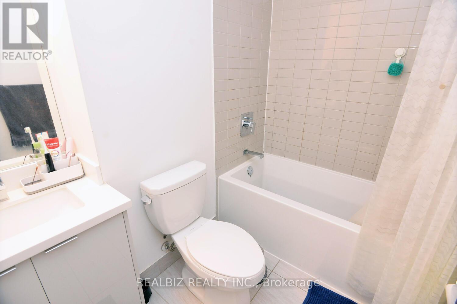 1605 - 2908 Highway 7 Road, Vaughan, Ontario  L4K 0K5 - Photo 17 - N12422194