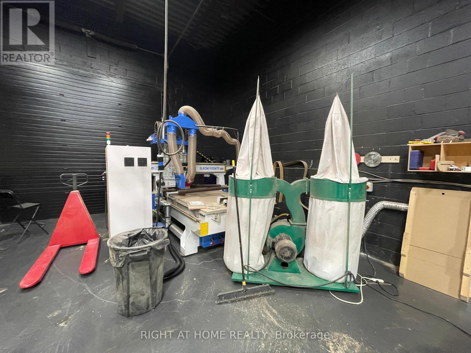 4a - 345 Wyecroft Road, Oakville, Ontario  L6K 2H2 - Photo 12 - W12548274