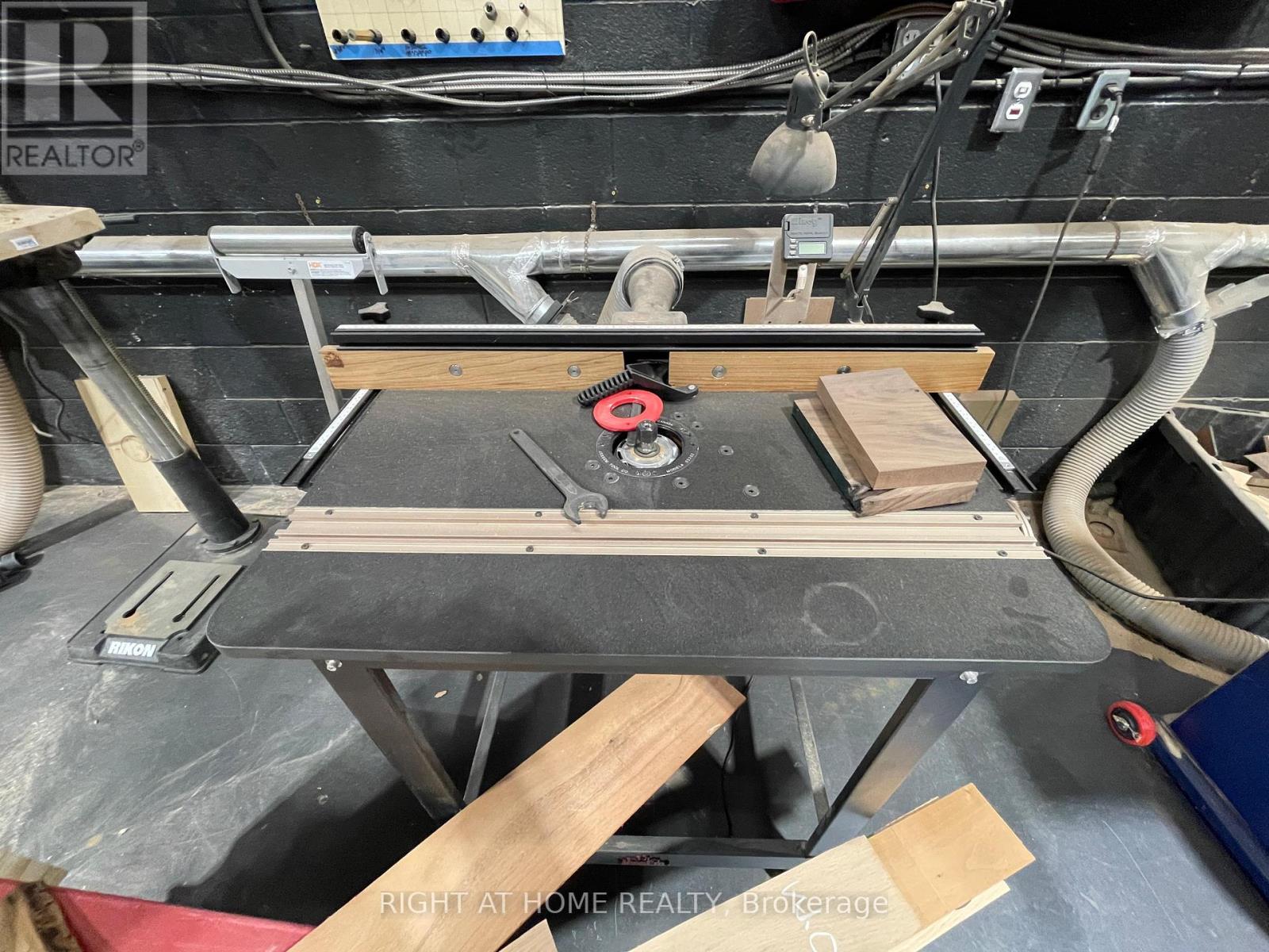 4a - 345 Wyecroft Road, Oakville, Ontario  L6K 2H2 - Photo 6 - W12548274