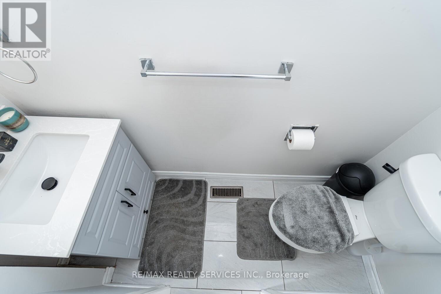 172 Hansen Road, Brampton, Ontario  L6V 2G6 - Photo 17 - W12548298