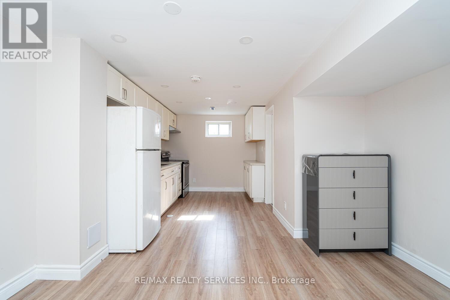 172 Hansen Road, Brampton, Ontario  L6V 2G6 - Photo 33 - W12548298