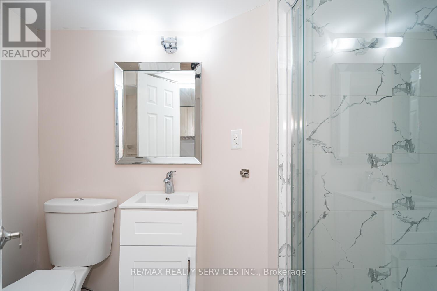 172 Hansen Road, Brampton, Ontario  L6V 2G6 - Photo 37 - W12548298