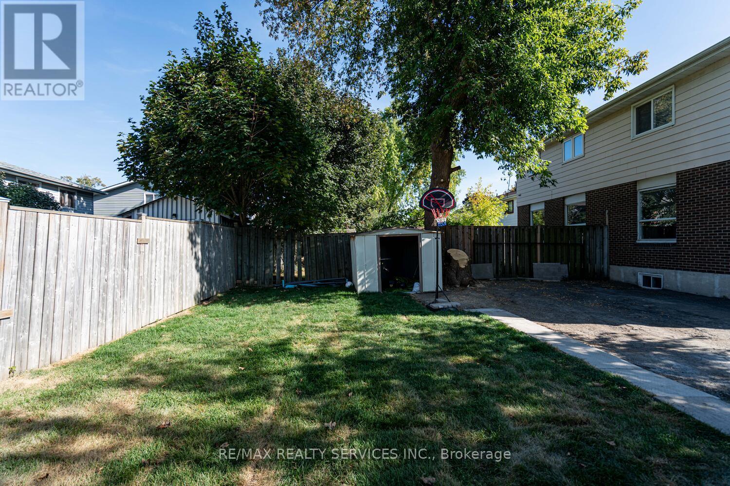 172 Hansen Road, Brampton, Ontario  L6V 2G6 - Photo 47 - W12548298