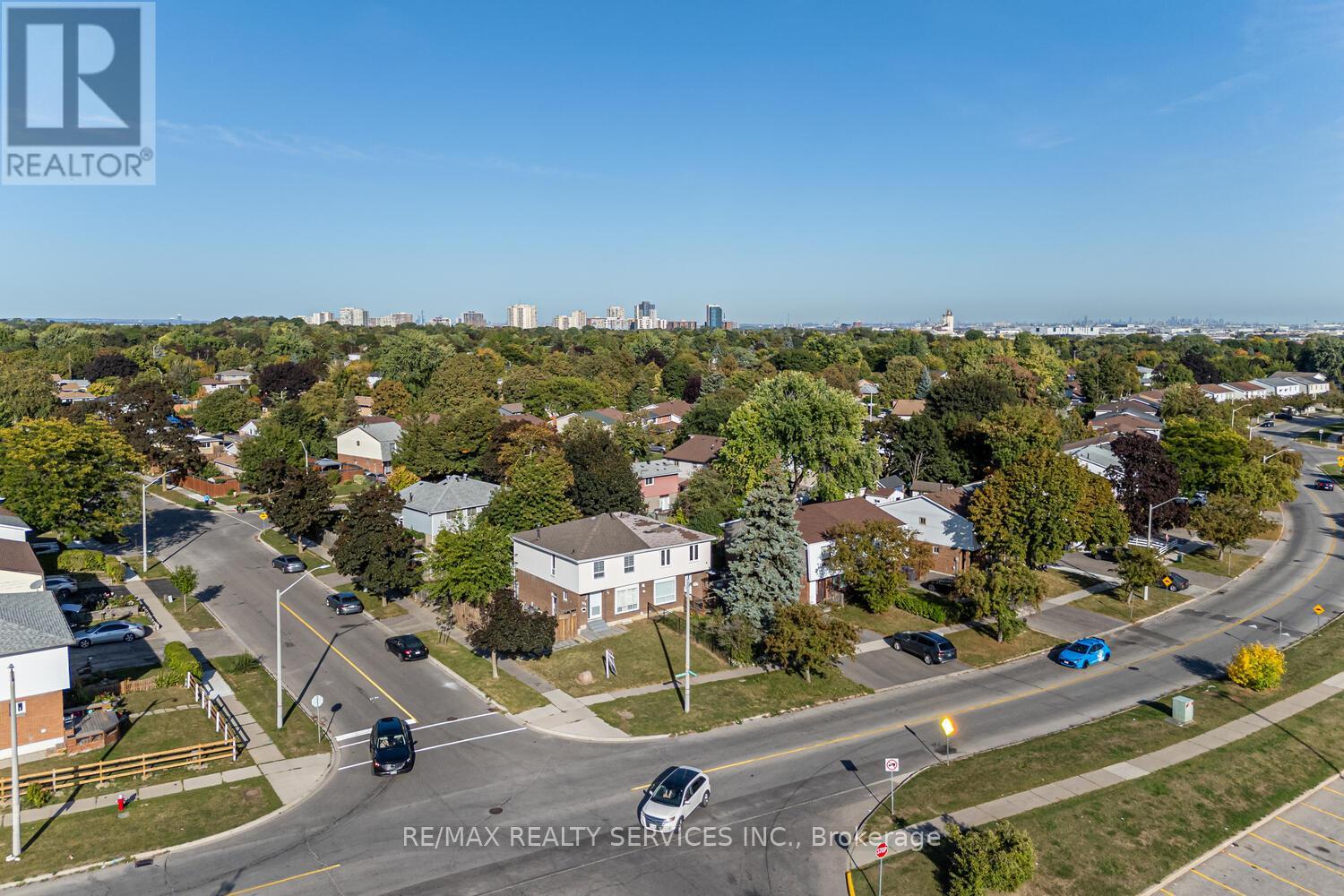 172 Hansen Road, Brampton, Ontario  L6V 2G6 - Photo 50 - W12548298