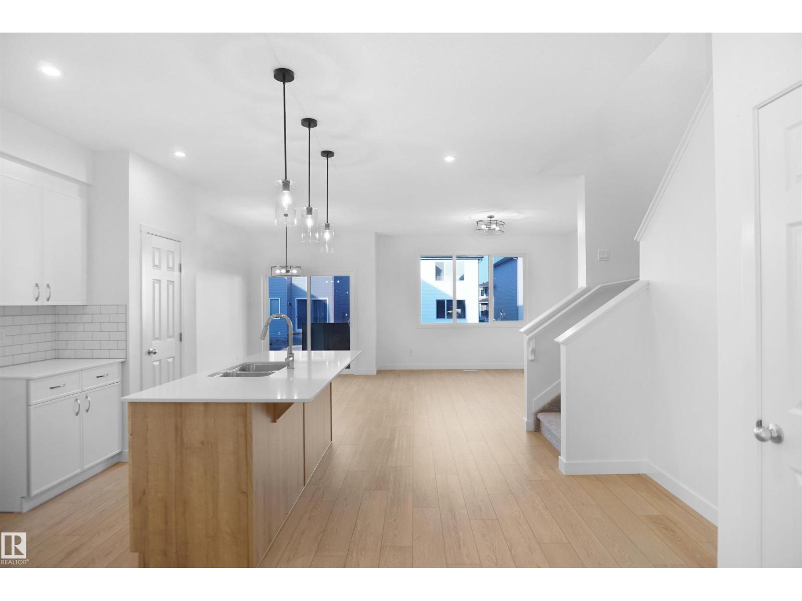 17333 6a St Ne, Edmonton, Alberta  T5Y 4E9 - Photo 11 - E4465863