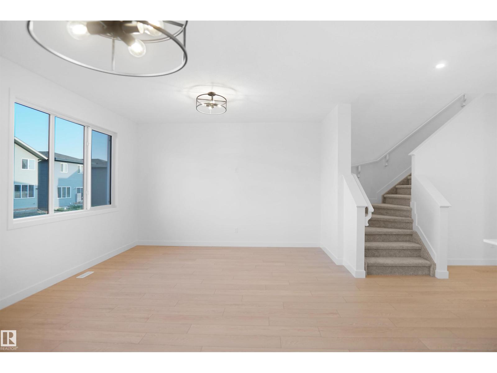 17333 6a St Ne, Edmonton, Alberta  T5Y 4E9 - Photo 6 - E4465863