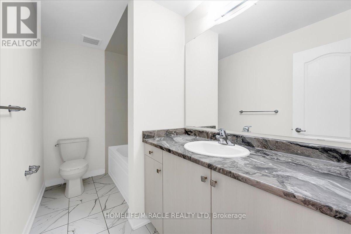 35 Santos Drive, Haldimand, Ontario  N3W 0H2 - Photo 32 - X12543558