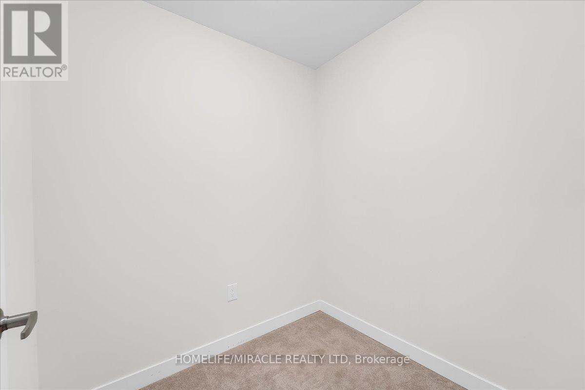 35 Santos Drive, Haldimand, Ontario  N3W 0H2 - Photo 31 - X12543558