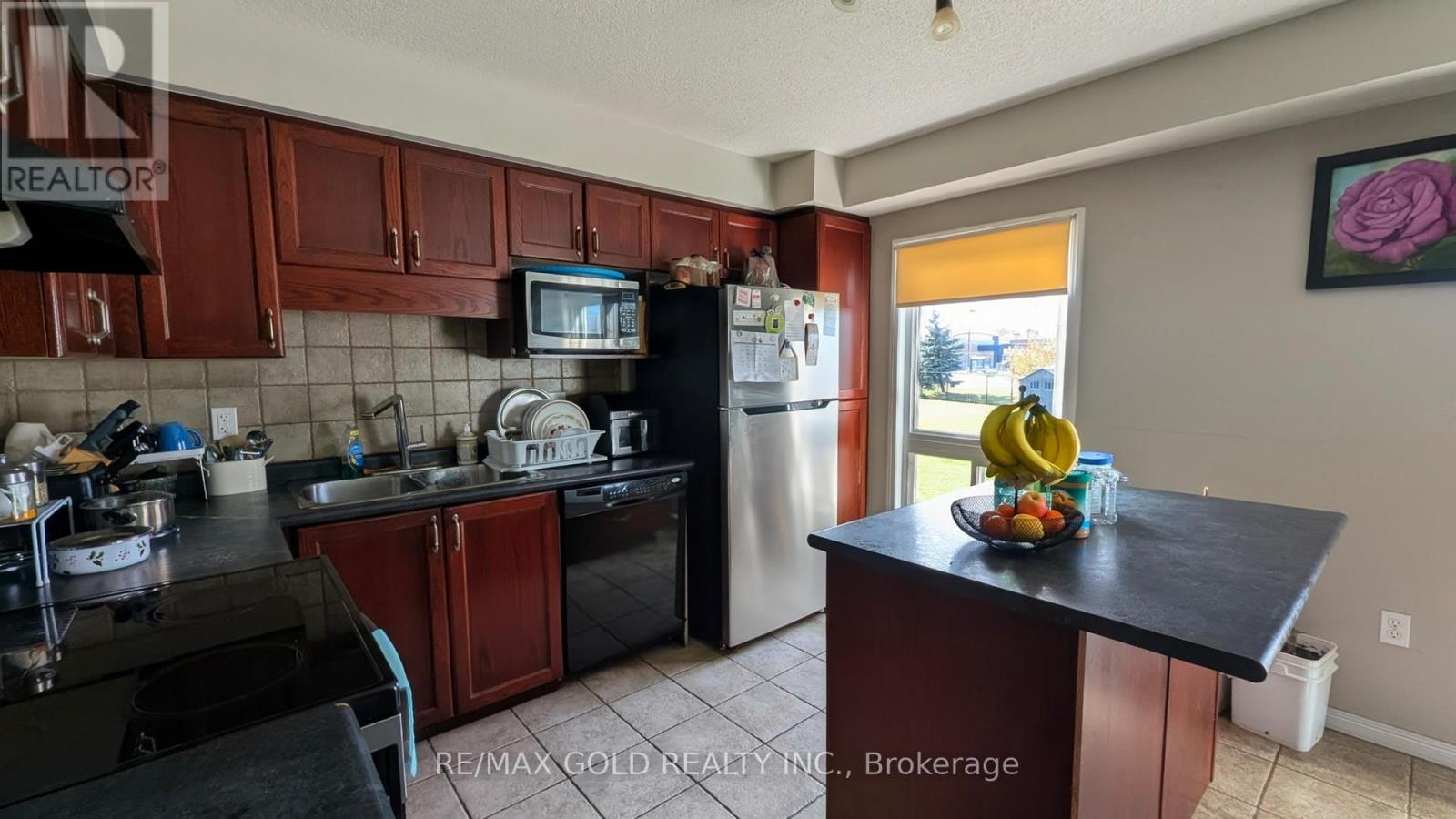 220 Westmeadow Drive, Kitchener, Ontario  N2N 3R1 - Photo 6 - X12548258