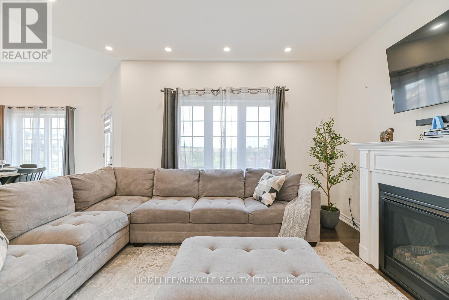 443 Henderson Way, Shelburne, Ontario  L9V 3X3 - Photo 12 - X12548278