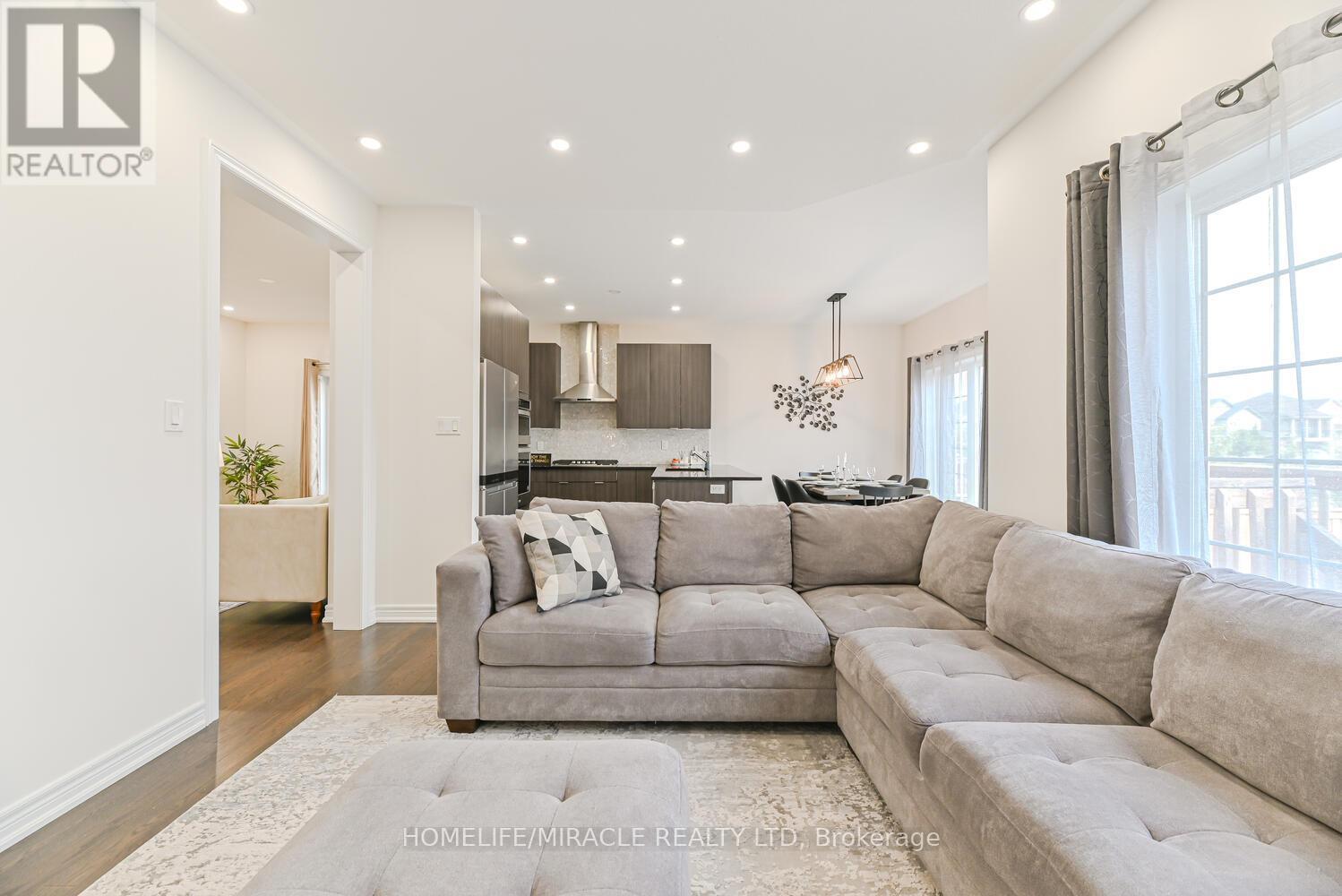 443 Henderson Way, Shelburne, Ontario  L9V 3X3 - Photo 13 - X12548278