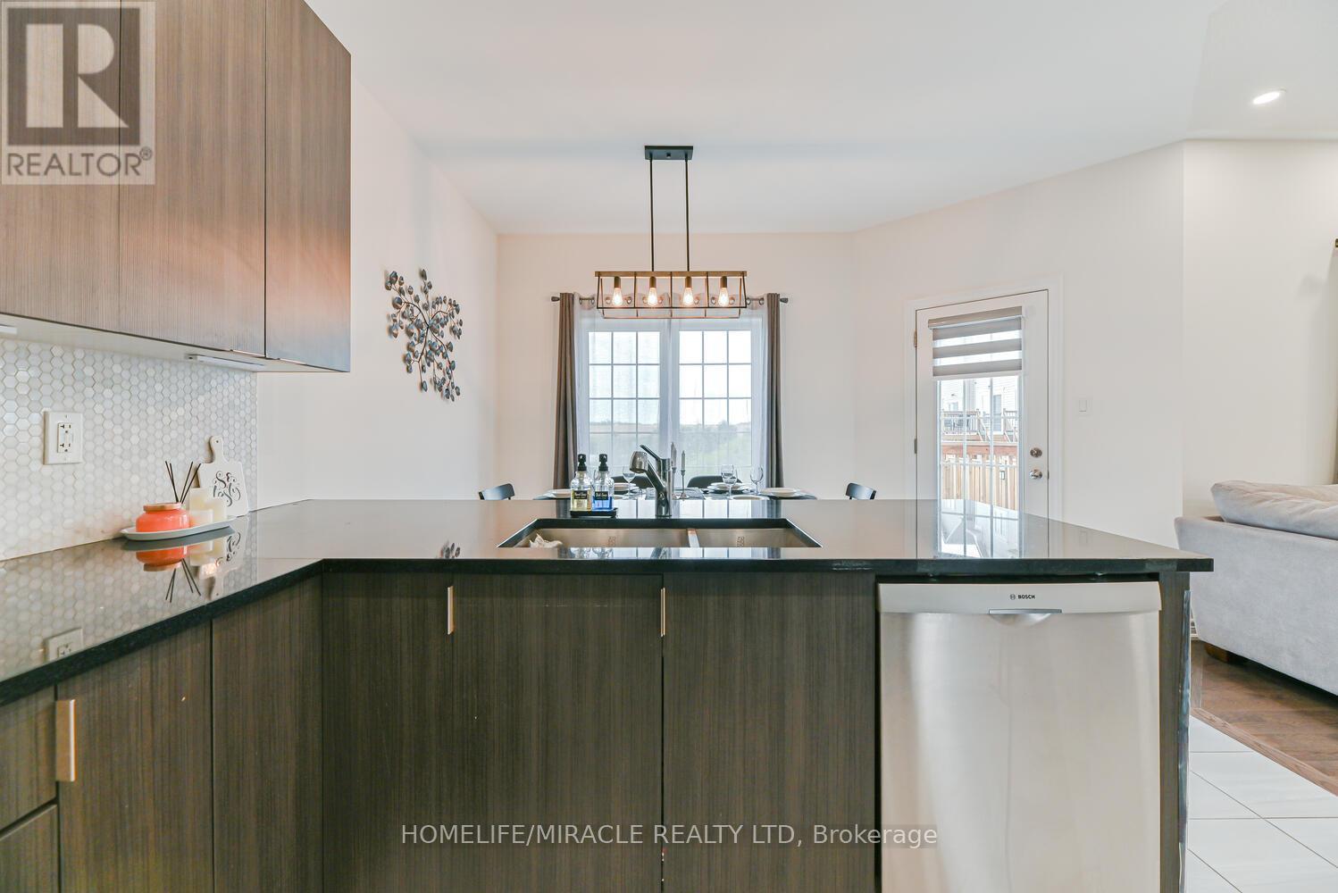 443 Henderson Way, Shelburne, Ontario  L9V 3X3 - Photo 22 - X12548278