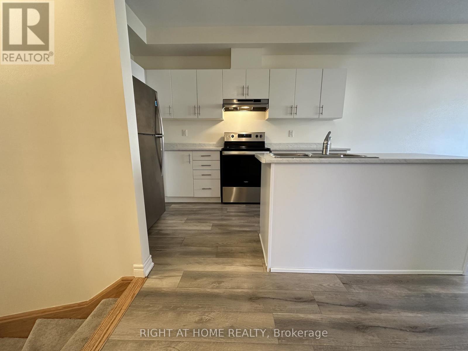 22 - 40 Zinfandel Drive, Hamilton, Ontario  L8E 0L1 - Photo 9 - X12548282