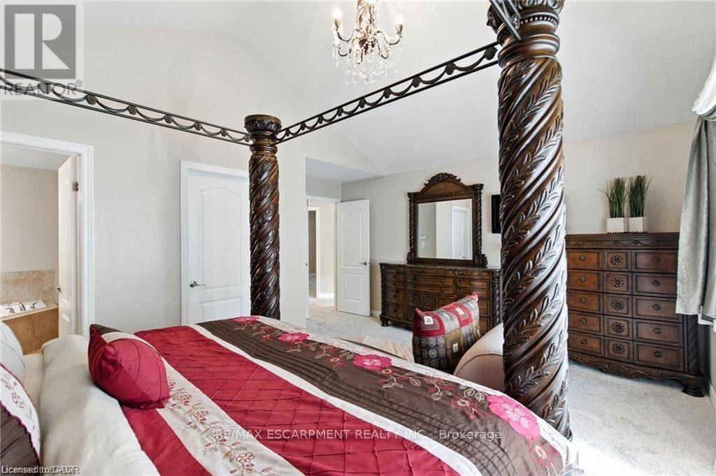 11 Silverspring Crescent, Hamilton, Ontario  L0R 1P0 - Photo 24 - X12548286