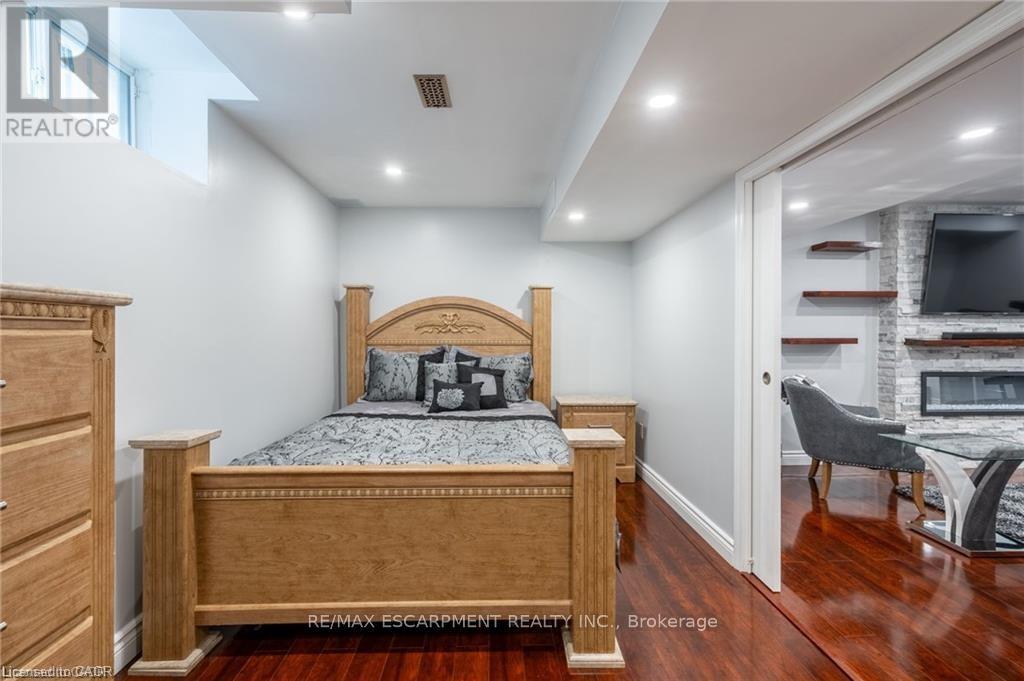 11 Silverspring Crescent, Hamilton, Ontario  L0R 1P0 - Photo 36 - X12548286