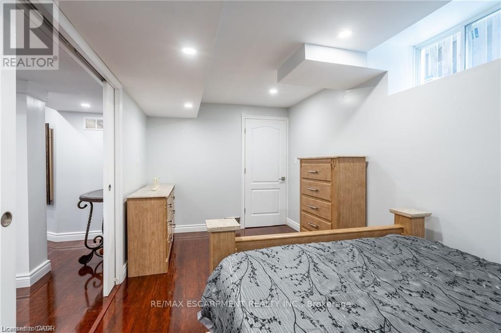 11 Silverspring Crescent, Hamilton, Ontario  L0R 1P0 - Photo 37 - X12548286