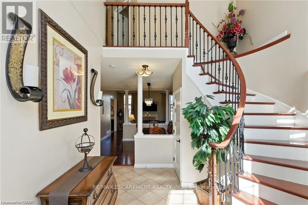 11 Silverspring Crescent, Hamilton, Ontario  L0R 1P0 - Photo 4 - X12548286