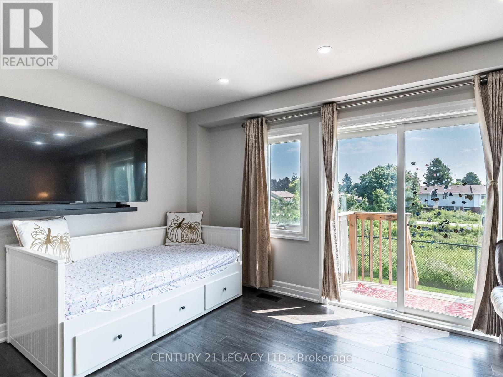 68 Nieson Street, Cambridge, Ontario  N1R 0B9 - Photo 9 - X12548304