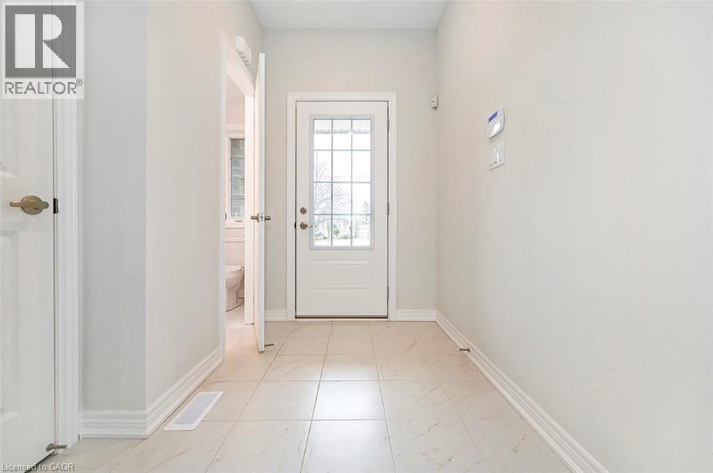 20 Jellicoe Court, Hamilton, Ontario L9A 4T1 - Photo 2 - 40788526