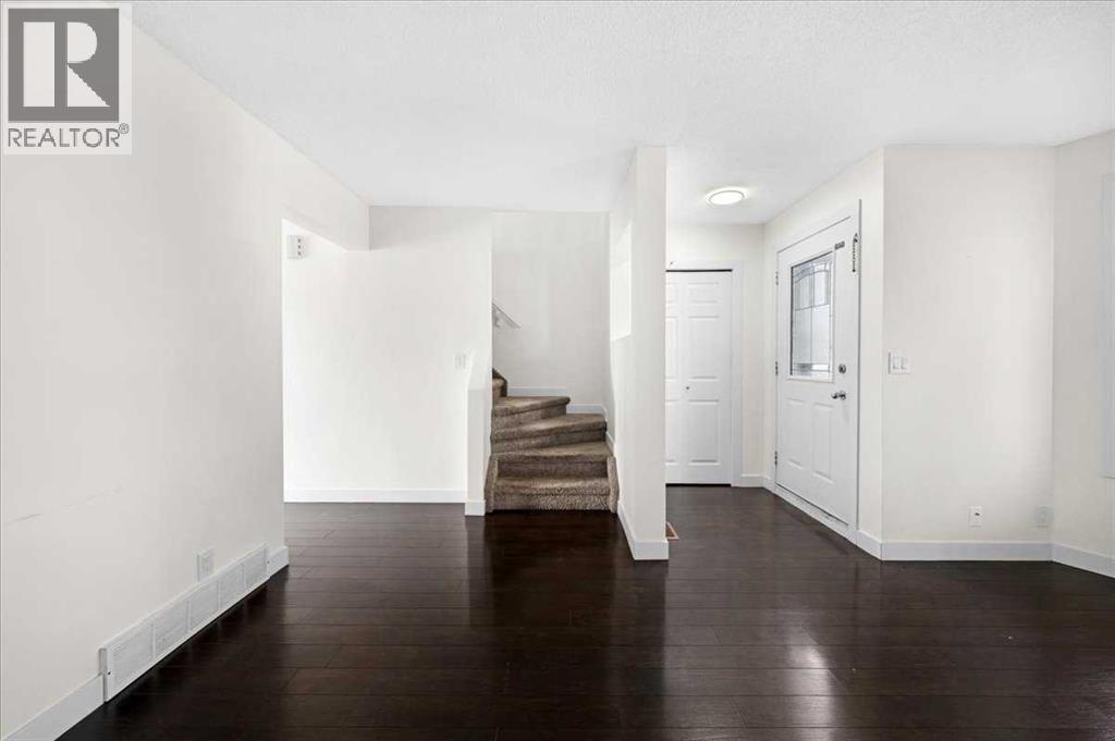 61 Falmere Way Ne, Calgary, Alberta  T3J 2Y7 - Photo 7 - A2254395