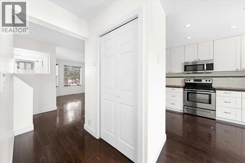 61 Falmere Way Ne, Calgary, Alberta  T3J 2Y7 - Photo 9 - A2254395