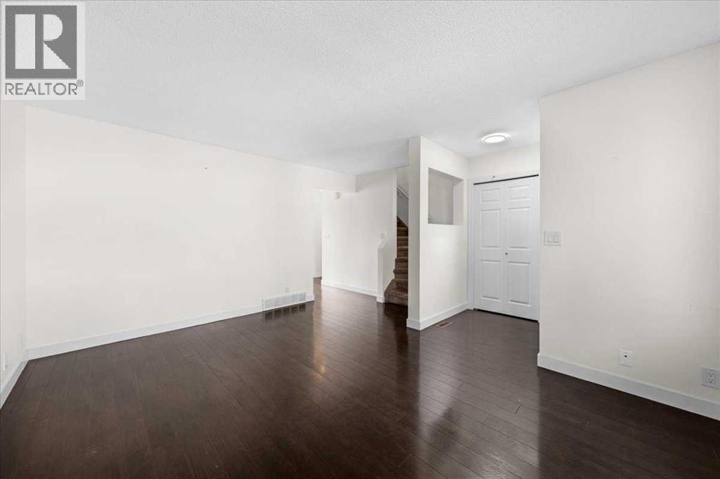 61 Falmere Way Ne, Calgary, Alberta  T3J 2Y7 - Photo 8 - A2254395