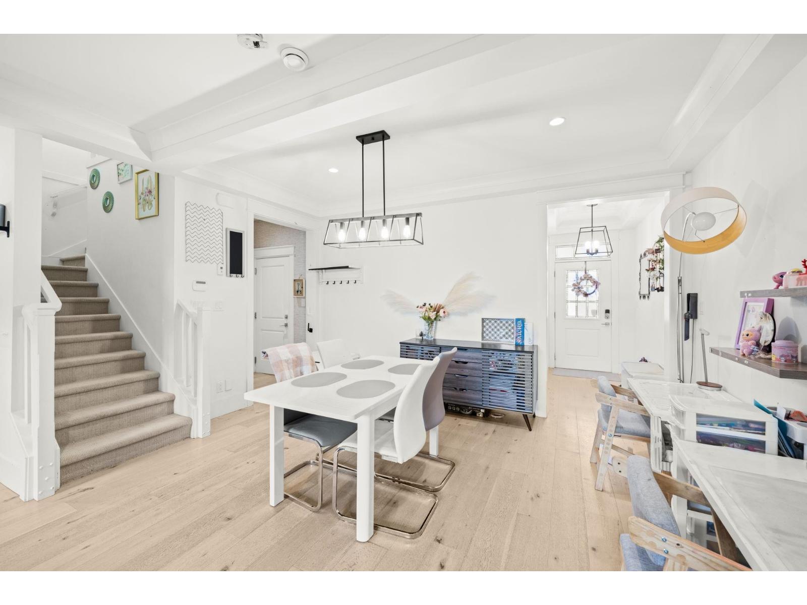 11 8425 Venture Way, Surrey, British Columbia  V4N 0W6 - Photo 3 - R3060579