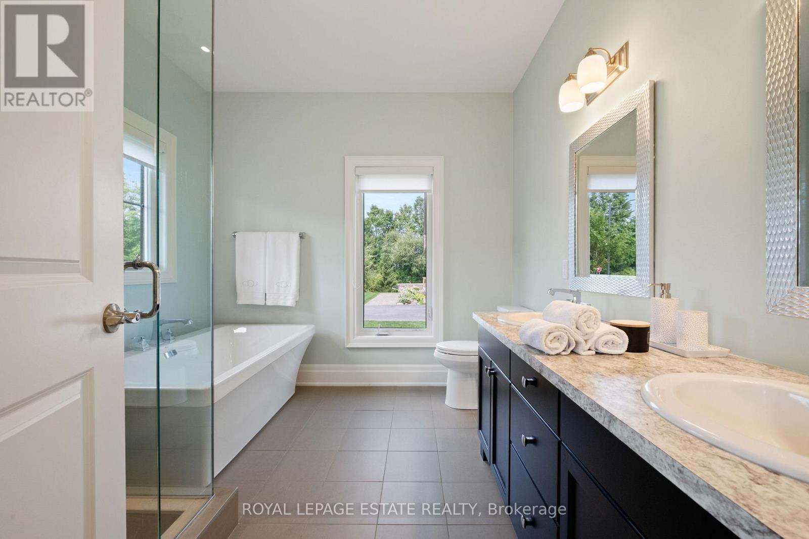 3 Georgian Grande Drive, Oro-Medonte, Ontario L0K 1E0 - Photo 24 - S12339126