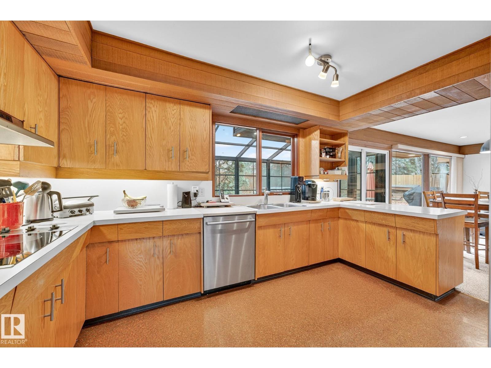 171 Brander Dr Nw, Edmonton, Alberta  T6H 4V2 - Photo 12 - E4465866