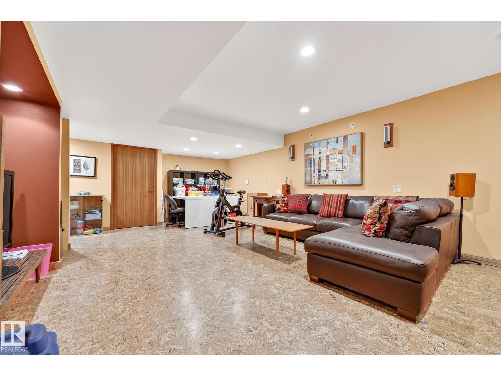 171 Brander Dr Nw, Edmonton, Alberta  T6H 4V2 - Photo 48 - E4465866