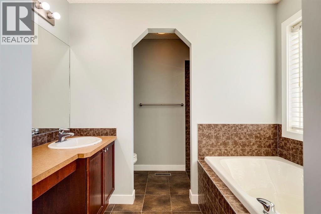 605 Morningside Park Sw, Airdrie, Alberta  T4B 0E1 - Photo 17 - A2259952