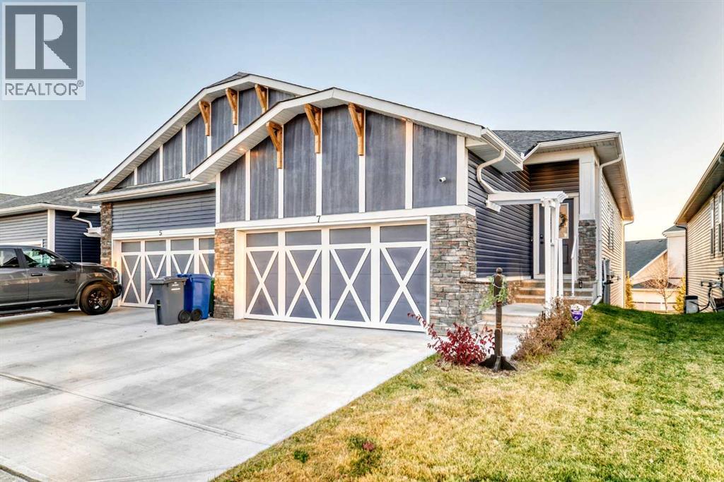 7 Wolf Crescent N, Okotoks, Alberta  T1S 5V1 - Photo 1 - A2270799