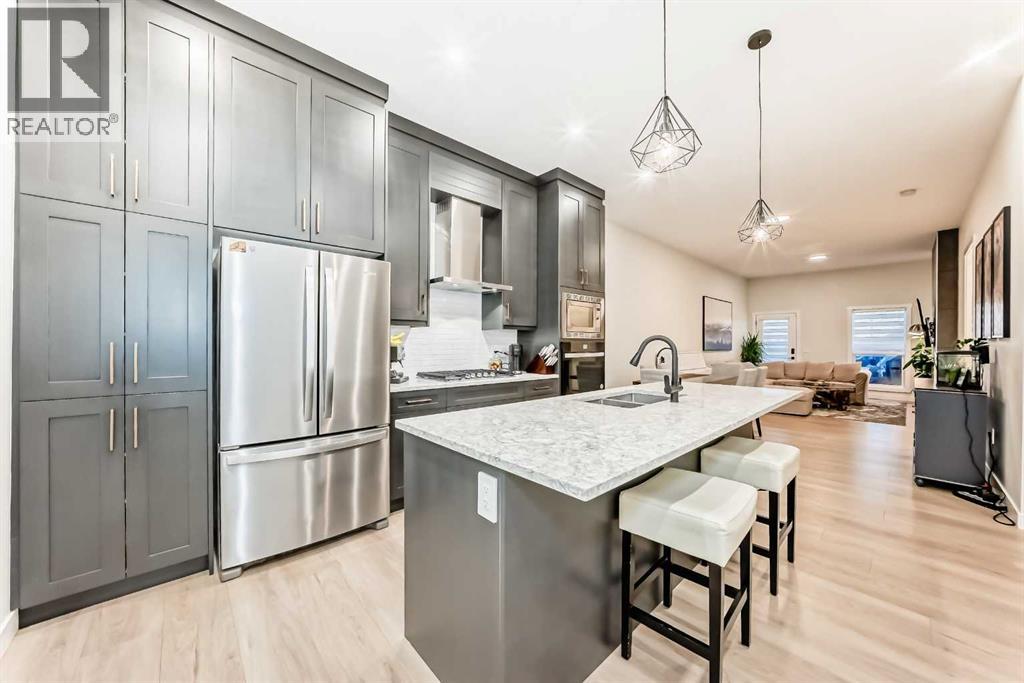 7 Wolf Crescent N, Okotoks, Alberta  T1S 5V1 - Photo 2 - A2270799