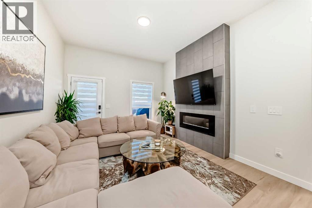 7 Wolf Crescent N, Okotoks, Alberta  T1S 5V1 - Photo 6 - A2270799