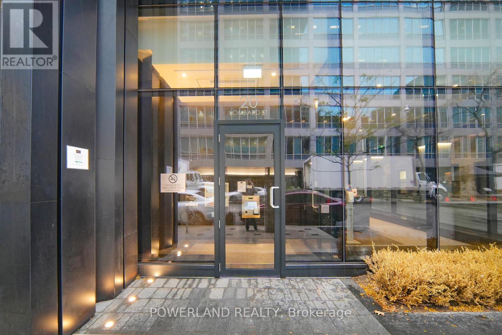 3416 - 20 Lombard Street, Toronto, Ontario  M5C 1M1 - Photo 2 - C12548328