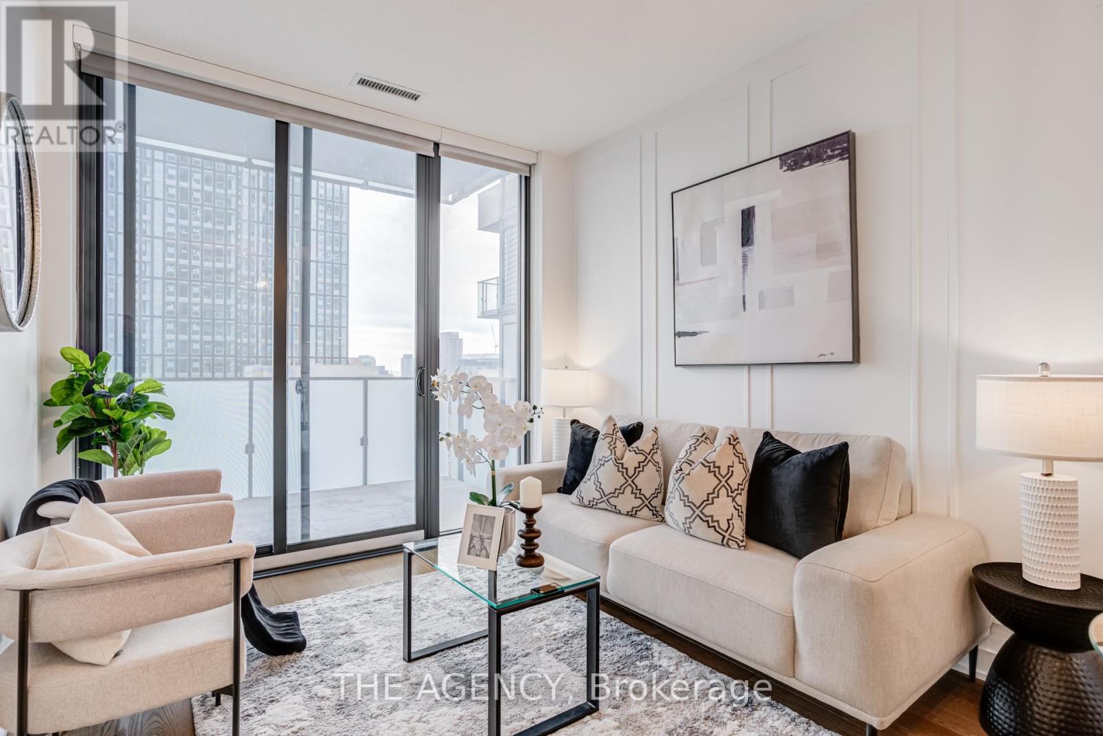 2401 - 25 RICHMOND STREET E, Toronto, Ontario