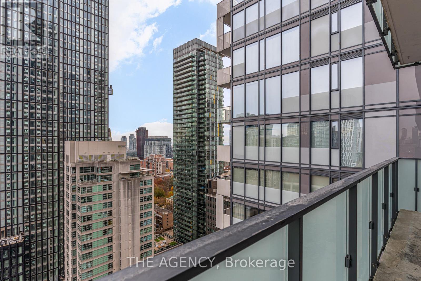 2401 - 25 Richmond Street E, Toronto, Ontario  M5C 0A6 - Photo 9 - C12548340