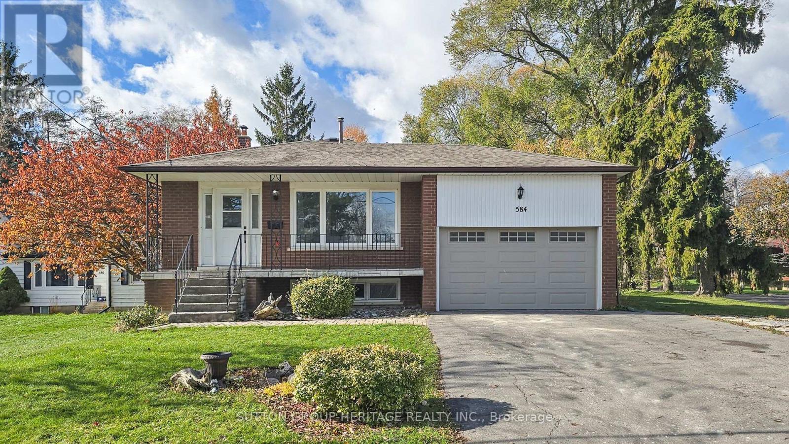 584 WESTSHORE BOULEVARD, Pickering, Ontario