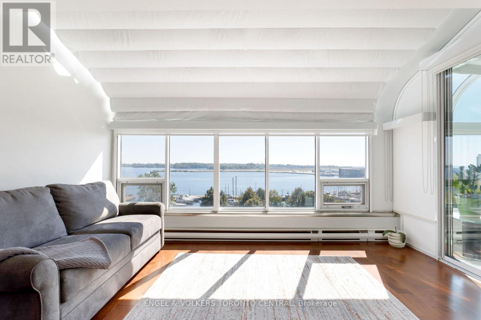 803e - 460 Queens Quay Way W, Toronto, Ontario M5V 2Y5 - Photo 15 - C12447719