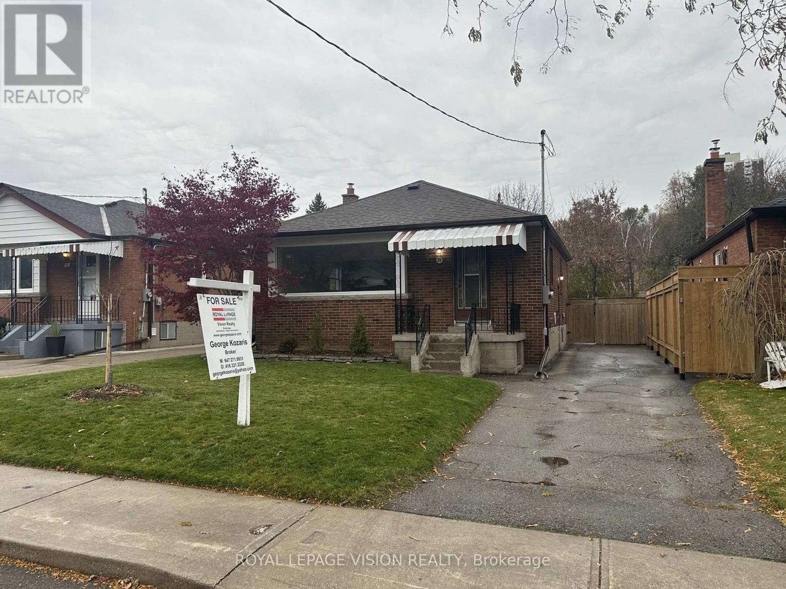29 DONORA DRIVE, Toronto, Ontario