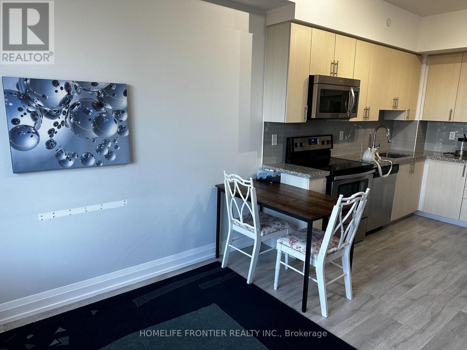 717 - 7900 Bathurst Street, Vaughan, Ontario  L4J 0J9 - Photo 3 - N12548348